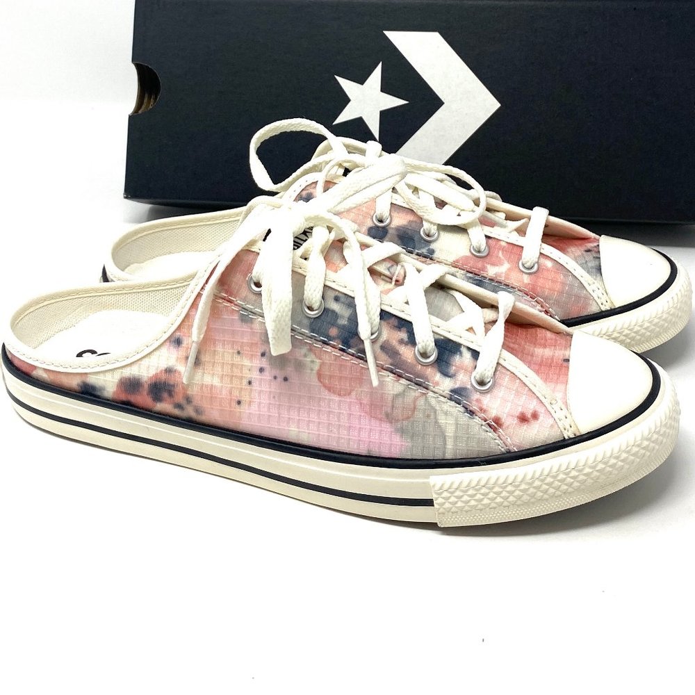Converse Women's Sneakers - Pink and White